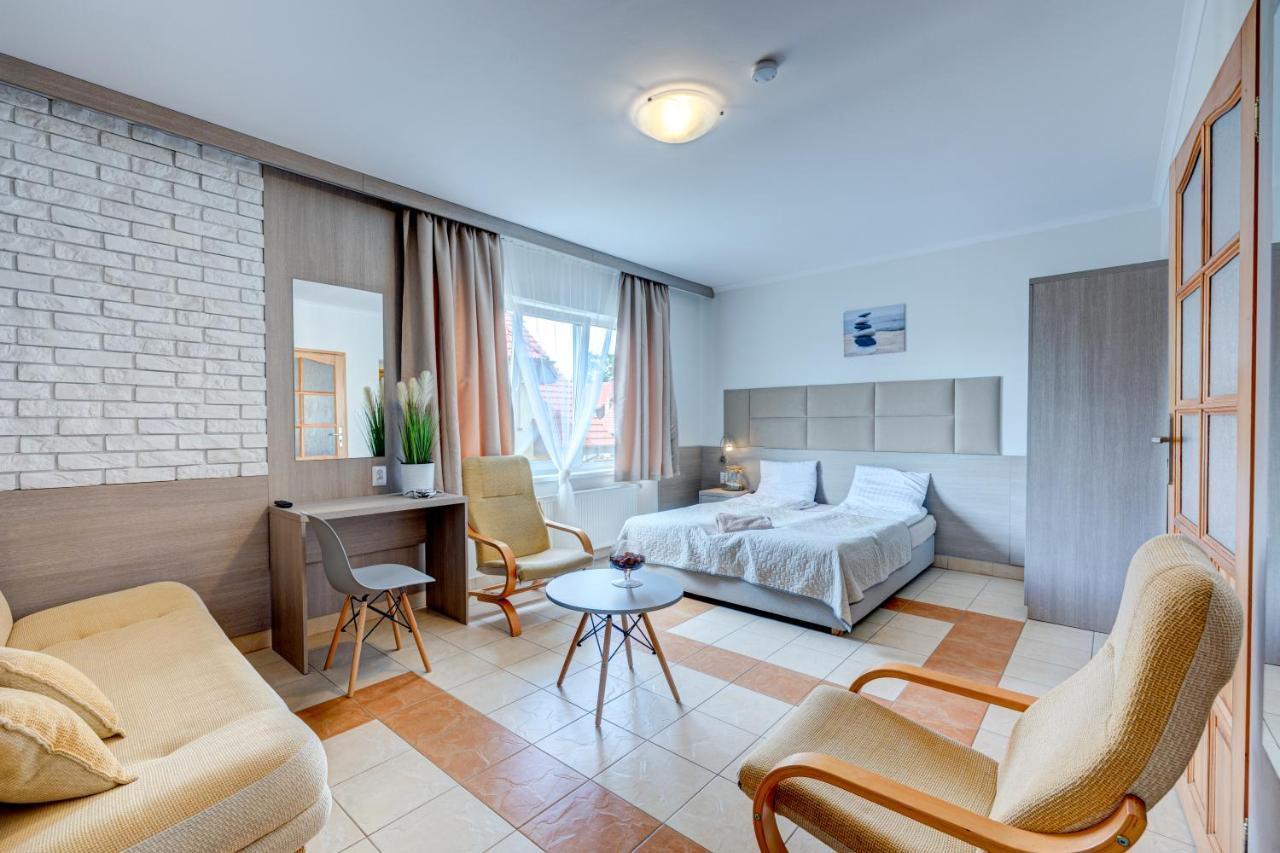Ambre Mare - Wypoczynek Pod Palmami Bed & Breakfast Pobierowo Eksteriør bilde