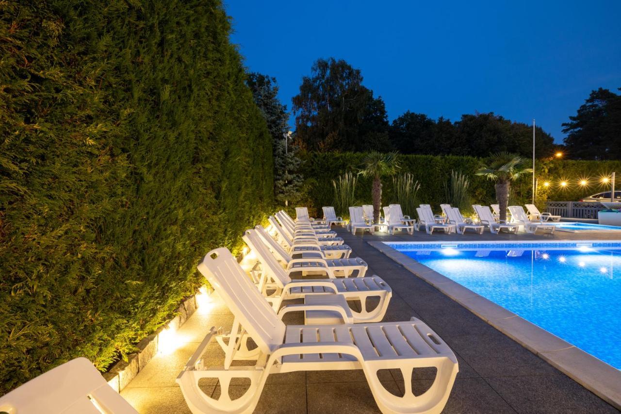 Ambre Mare - Wypoczynek Pod Palmami Bed & Breakfast Pobierowo Eksteriør bilde